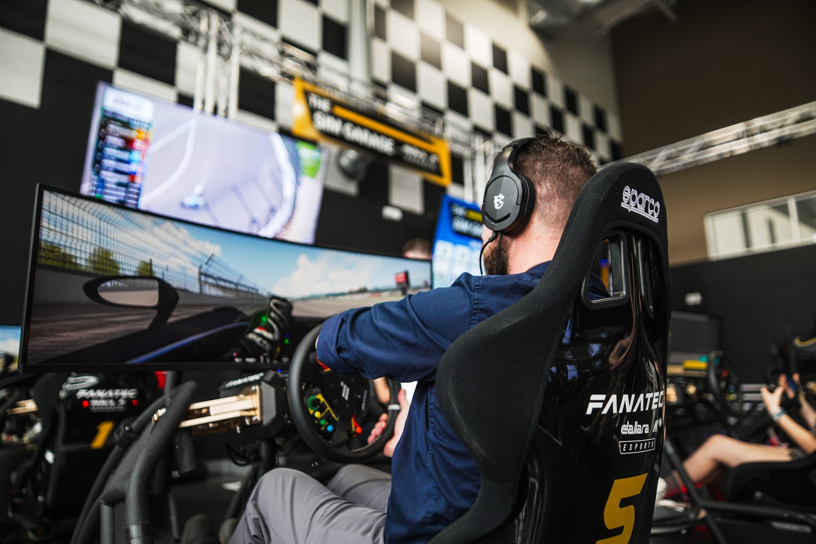 The Sim Garage @ Speedway by Dallara - AK Esports